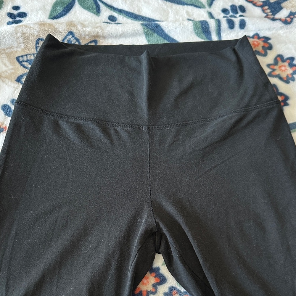 Aerie Women’s Classic Black Leggings
